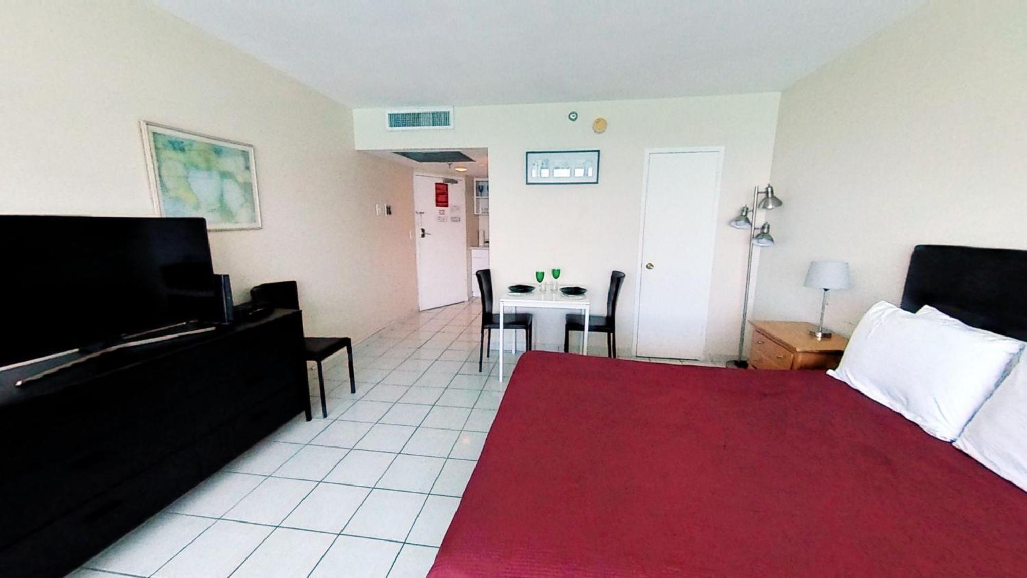Castle 1733 Ocean View Studio With Direct Beach Access, Pool, Tennis & Free Parking Miami Beach Szoba fotó