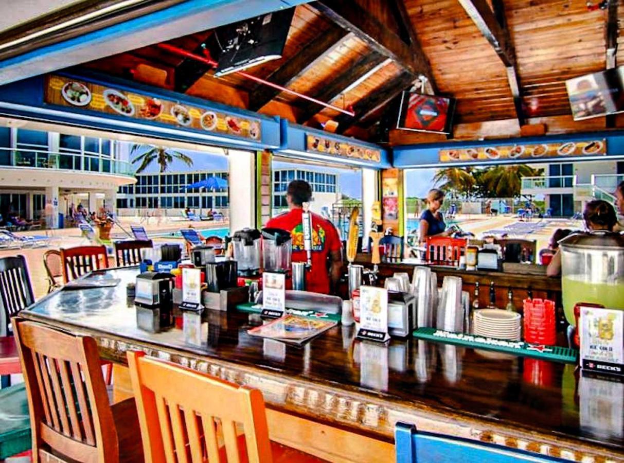 Castle 1733 Ocean View Studio With Direct Beach Access, Pool, Tennis & Free Parking Miami Beach Kültér fotó