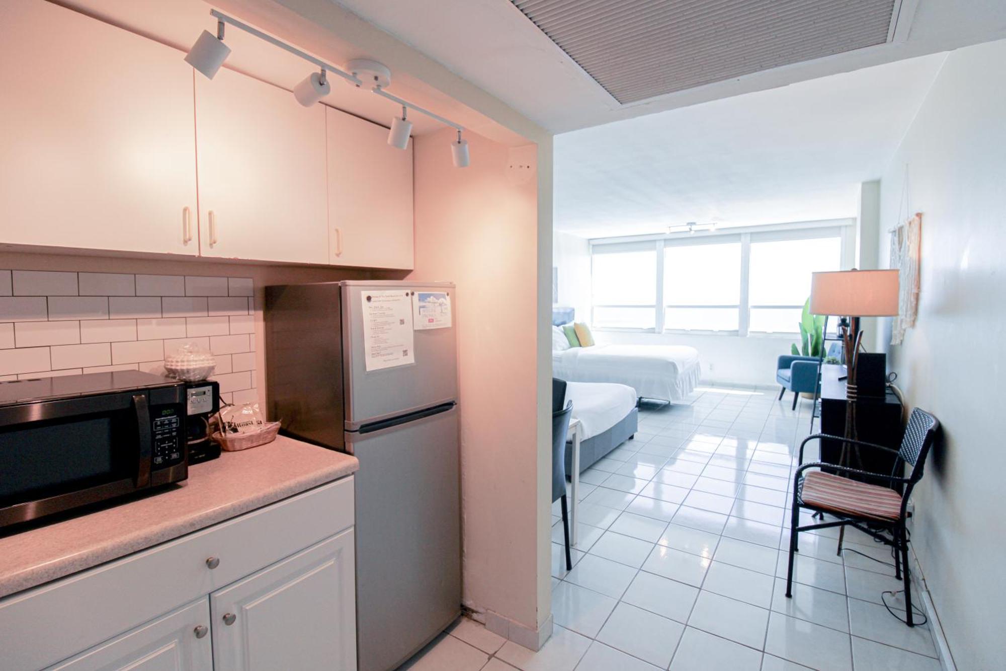 Castle 1733 Ocean View Studio With Direct Beach Access, Pool, Tennis & Free Parking Miami Beach Kültér fotó
