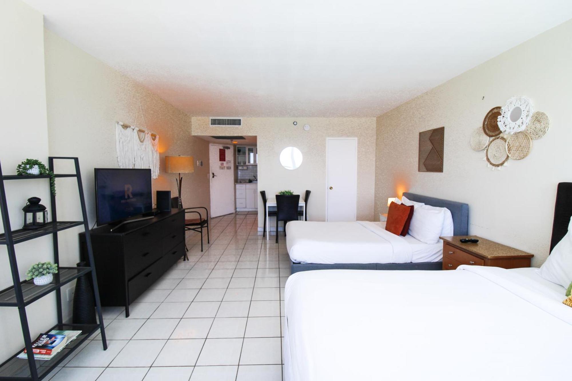Castle 1733 Ocean View Studio With Direct Beach Access, Pool, Tennis & Free Parking Miami Beach Kültér fotó