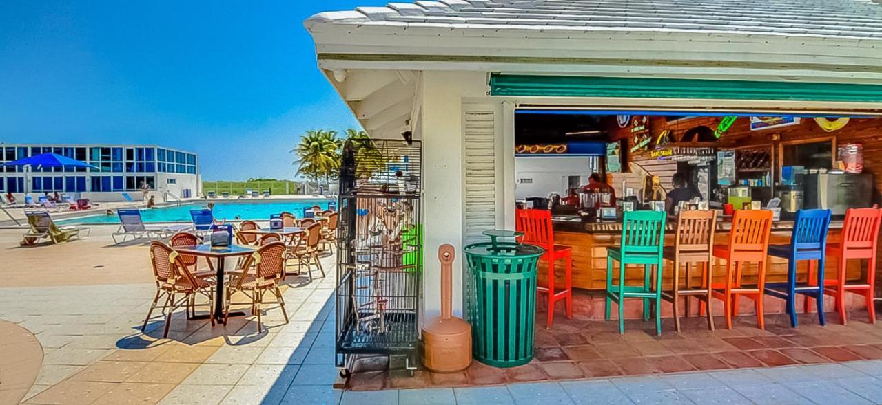 Castle 1733 Ocean View Studio With Direct Beach Access, Pool, Tennis & Free Parking Miami Beach Kültér fotó